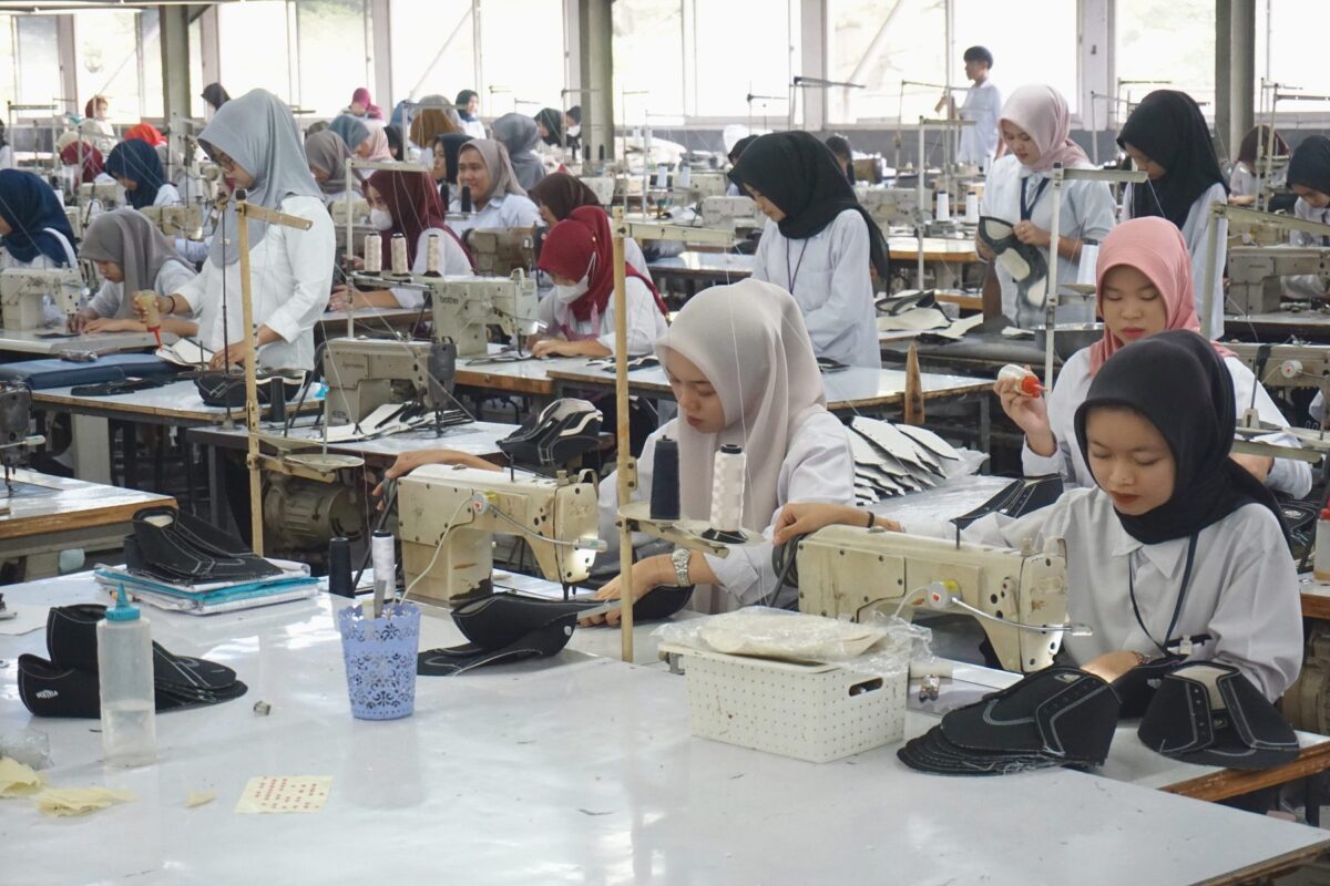 Stitchers assembling Ventela uppers